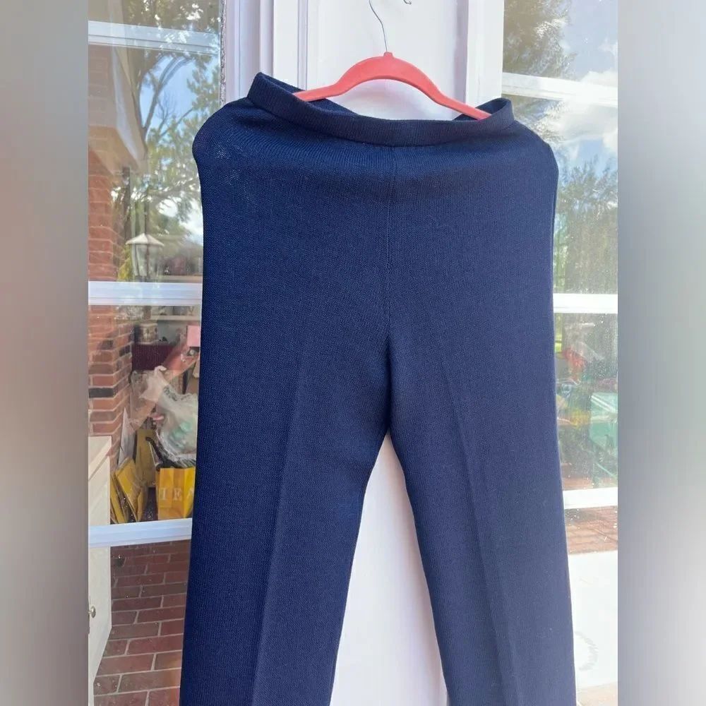 St. John Knit Pants - Picture 3 of 7